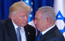 Trump and Netanyahu in love pose