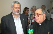 Ismail Haniyeh with Fr Manuel Musallam, Gaza 2007